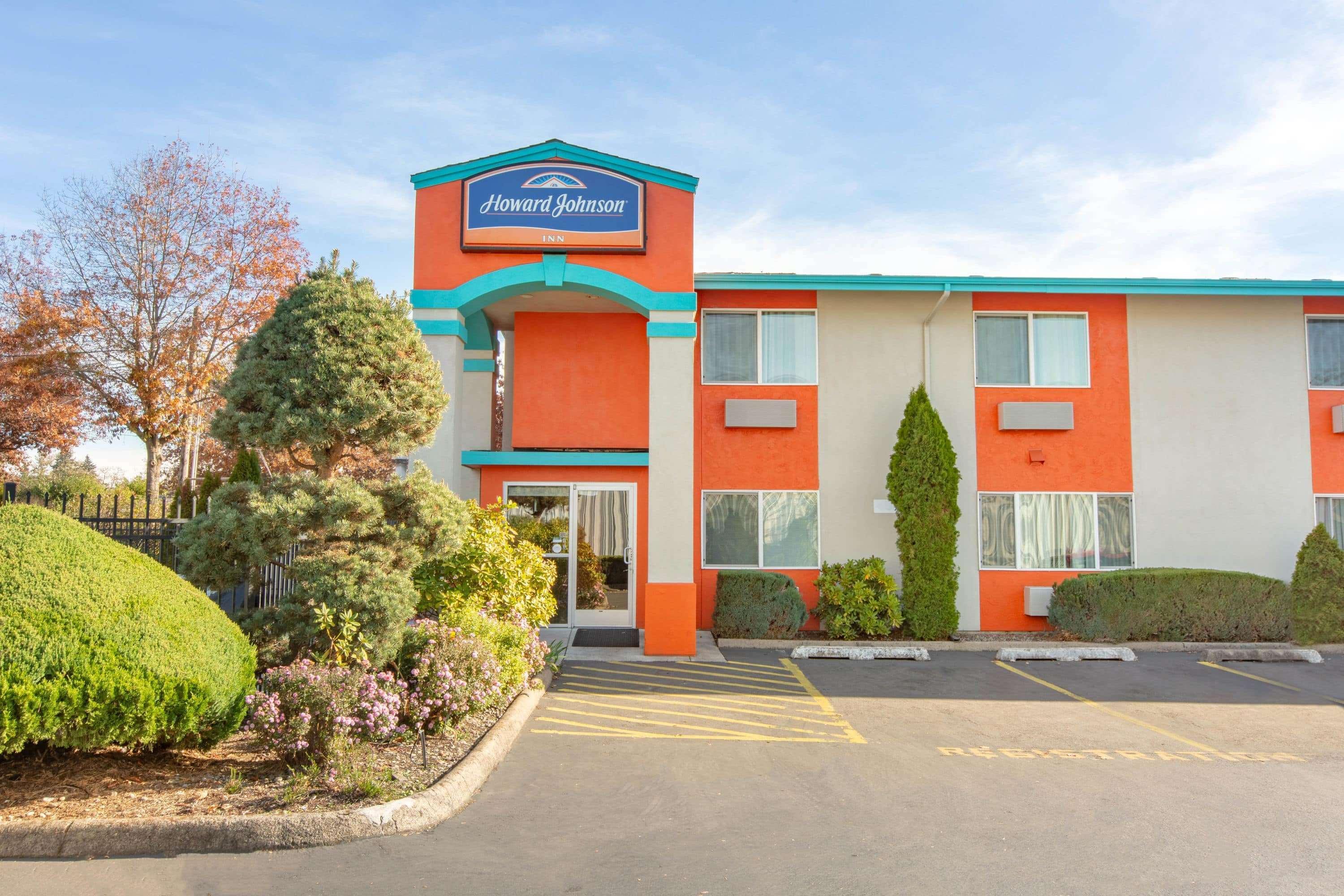 Howard Johnson By Wyndham Salem Ngoại thất bức ảnh